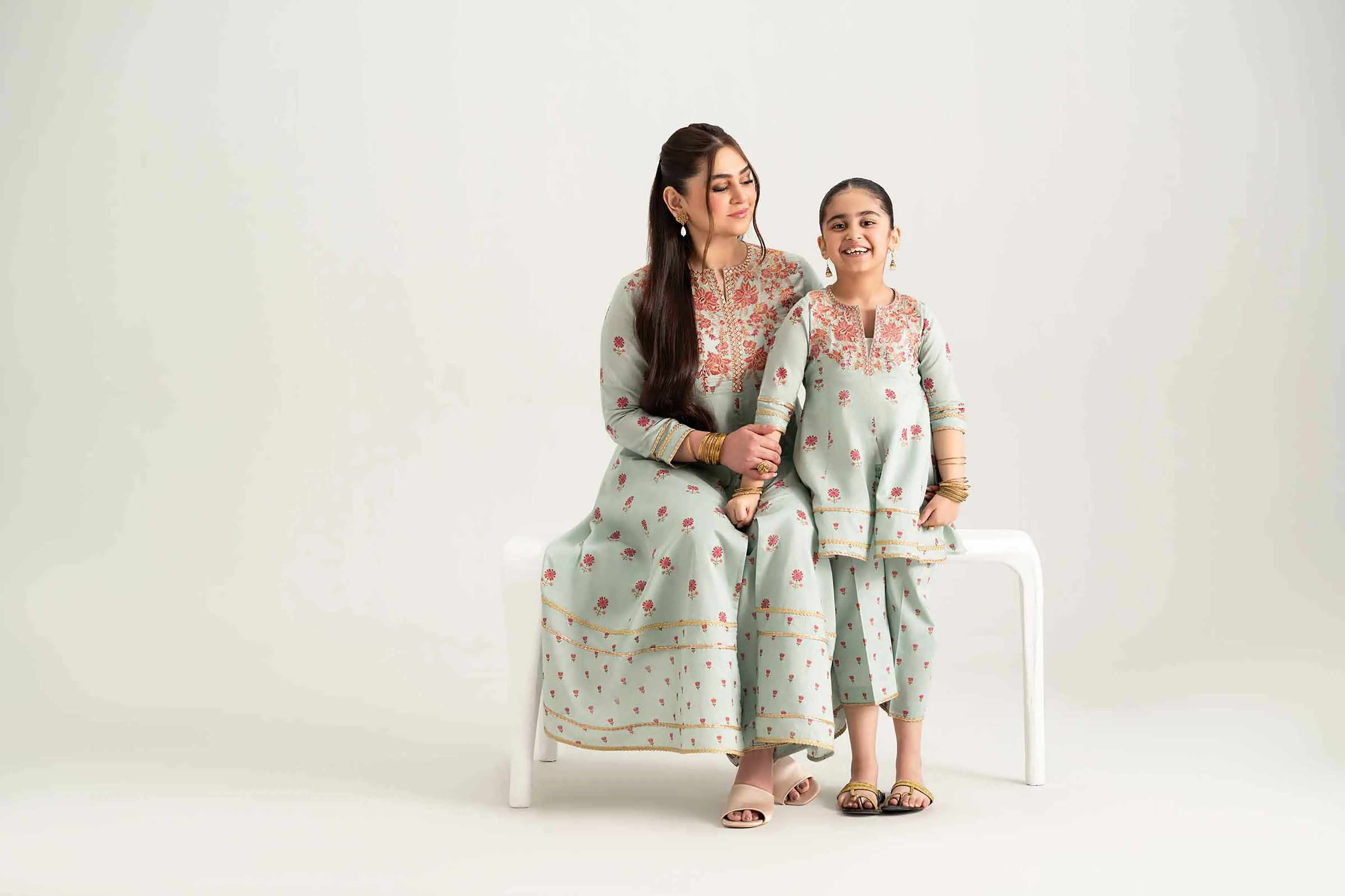 2 Piece - Embroidered Suit - PMD25-08 M