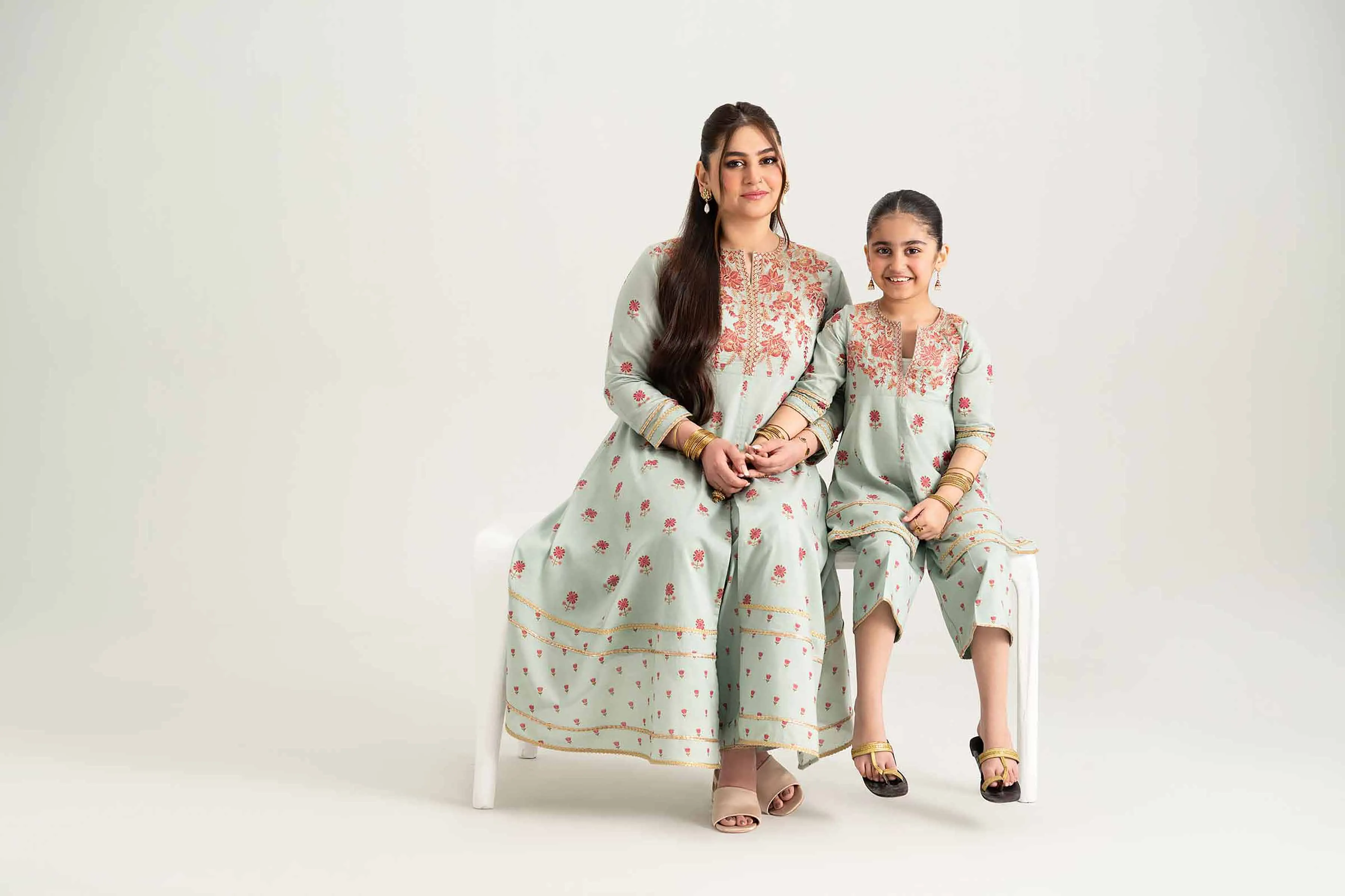 2 Piece - Embroidered Suit - PMD25-08 M