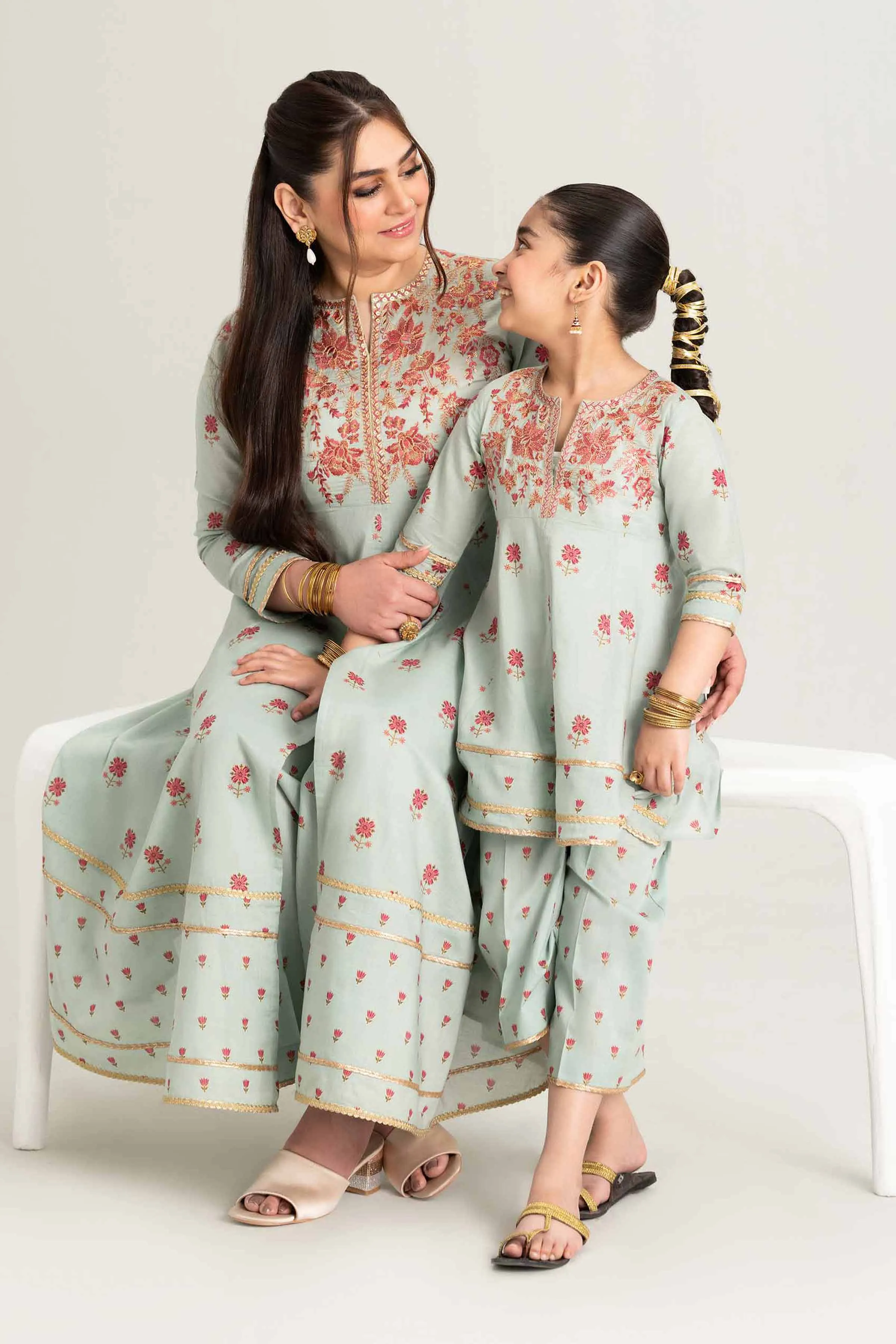 2 Piece - Embroidered Suit - PMD25-08 M