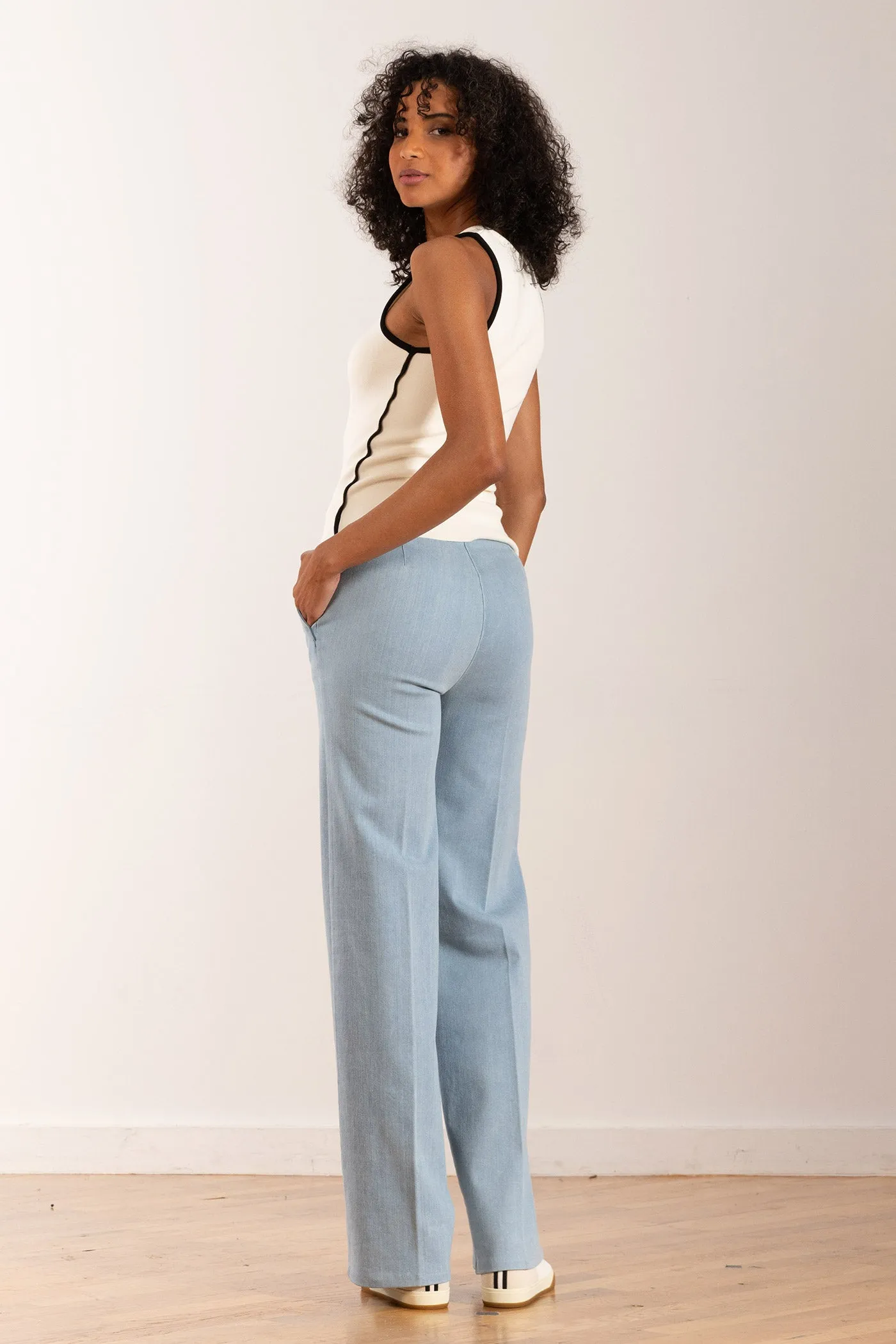 CARLA Bleached Denim