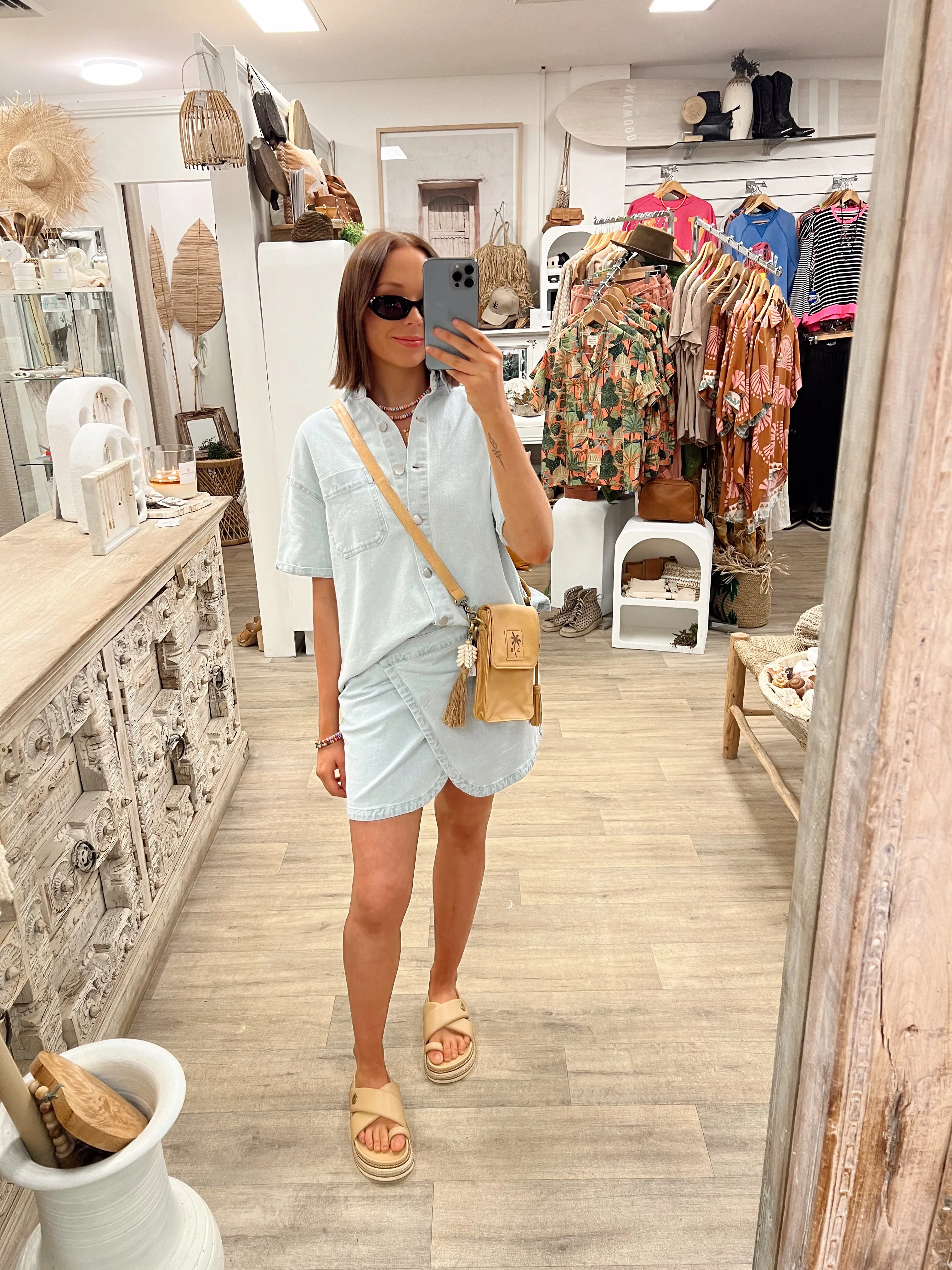 Katrina Boyfriend Shirt - Snow Denim Wash