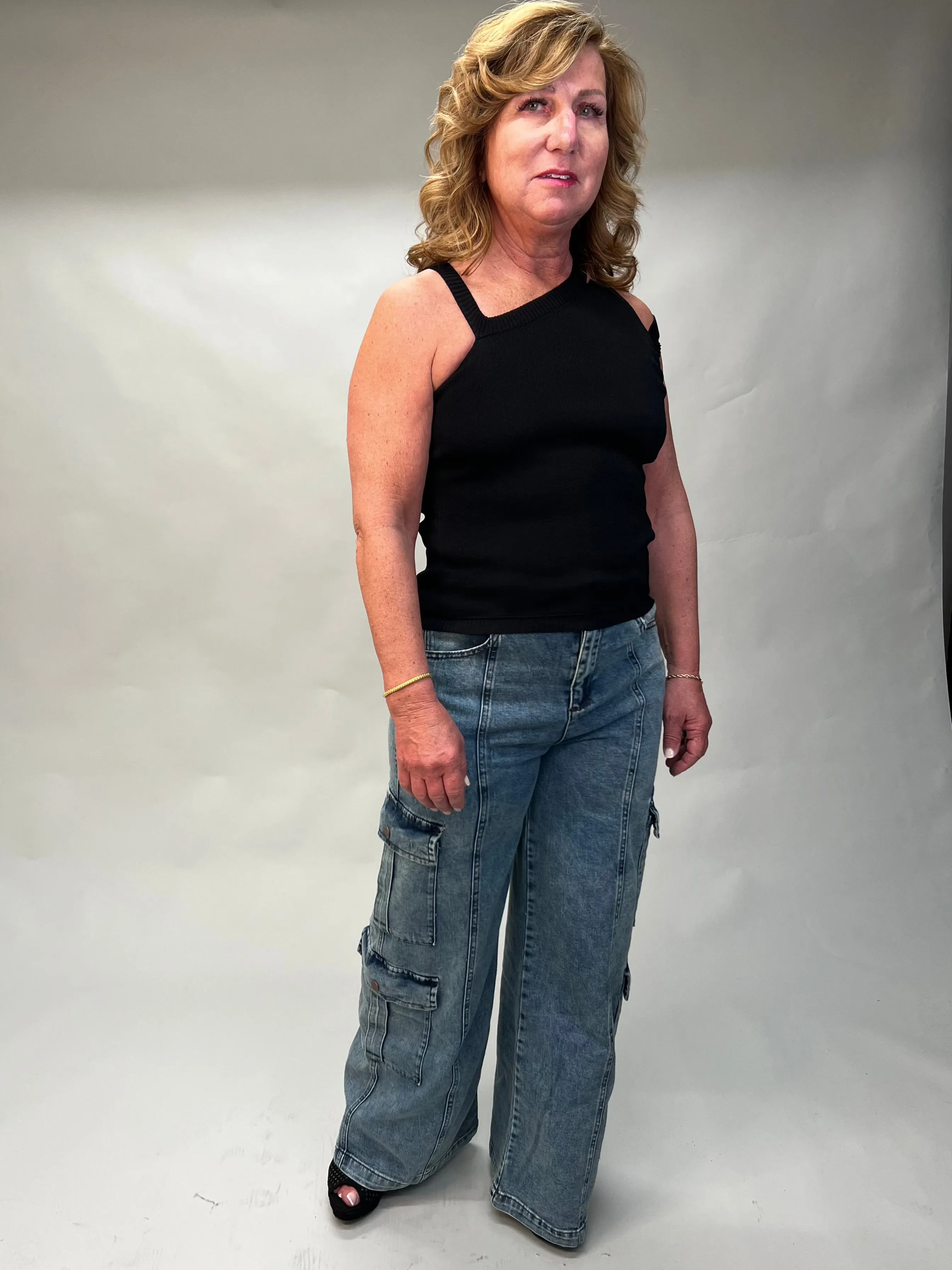 Tractr Jeans, High Waisted Double Cargo Wide Leg Denim